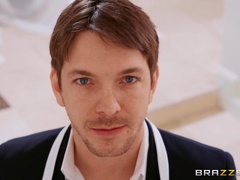 Thick blondie with big coconuts gets fucked balls deep