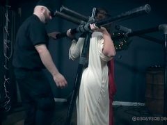 Behind the scenes of bondage play with beauties