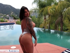 Check out various juicy booties including the ass of lusty Alex Coal