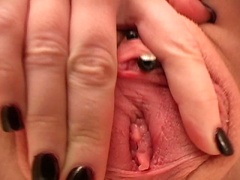 Shaved Pussy Slut Halo Crush Masturbation