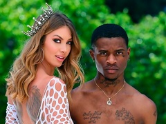 Leah Winters: Huge Cock BJ & Anal!